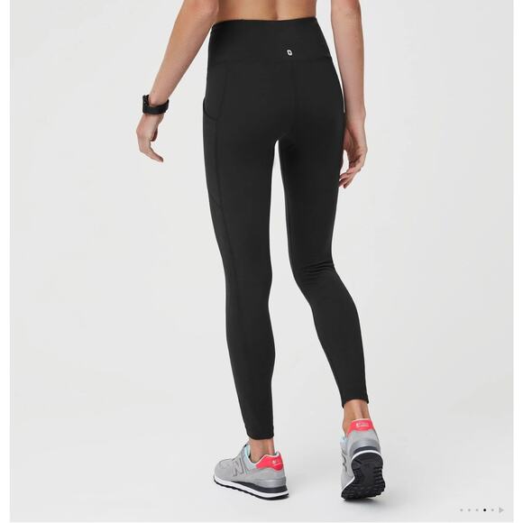 Figs Women's 300 Performance Underscrub Leggings Athletic Gym Black Size Large - Picture 2 of 13